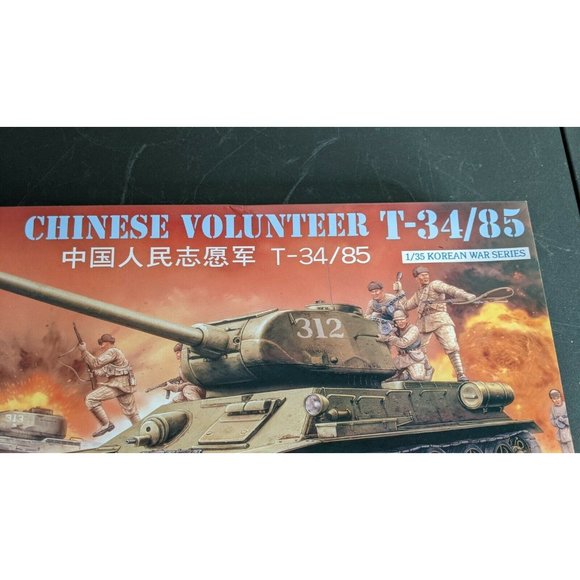 1/35 Dragon Chinese Volunteer T-34/85 Tank Model Kit Korean War Series 6810 Rare - Picture 7 of 11